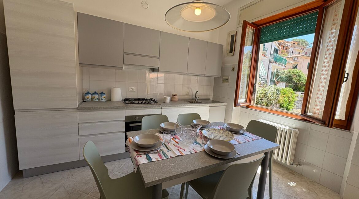 11dec386-6e7d-4752-9147-33546365c40d