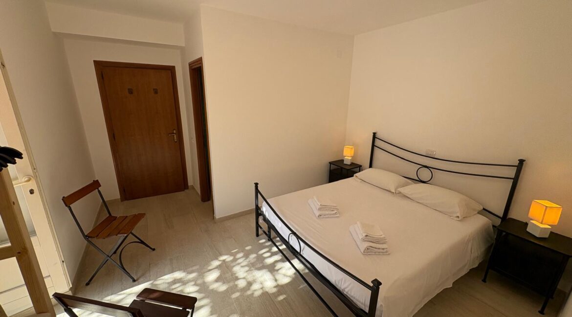 98fb55e7-4aee-4d8b-8f7d-511cc3a15a20