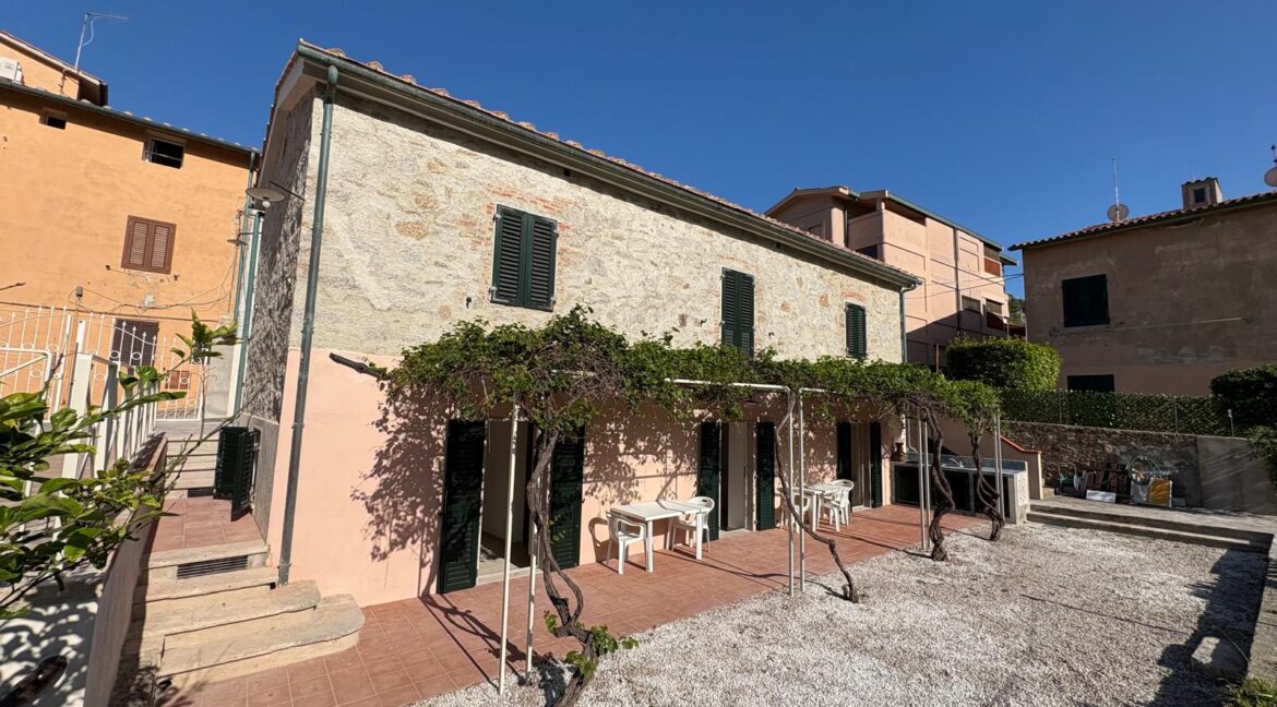 c6850277-36d6-42fe-8215-73646d5807b2