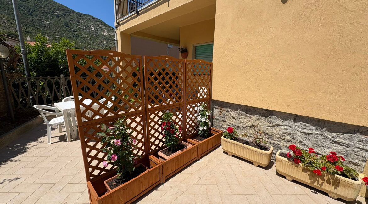 ca3b9fb6-eeed-4654-95ea-4cd5d194dc9f