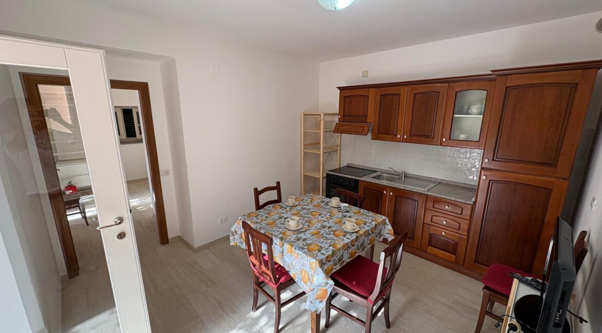 e586ea26-306a-4ce0-af8e-46275d78f1e2