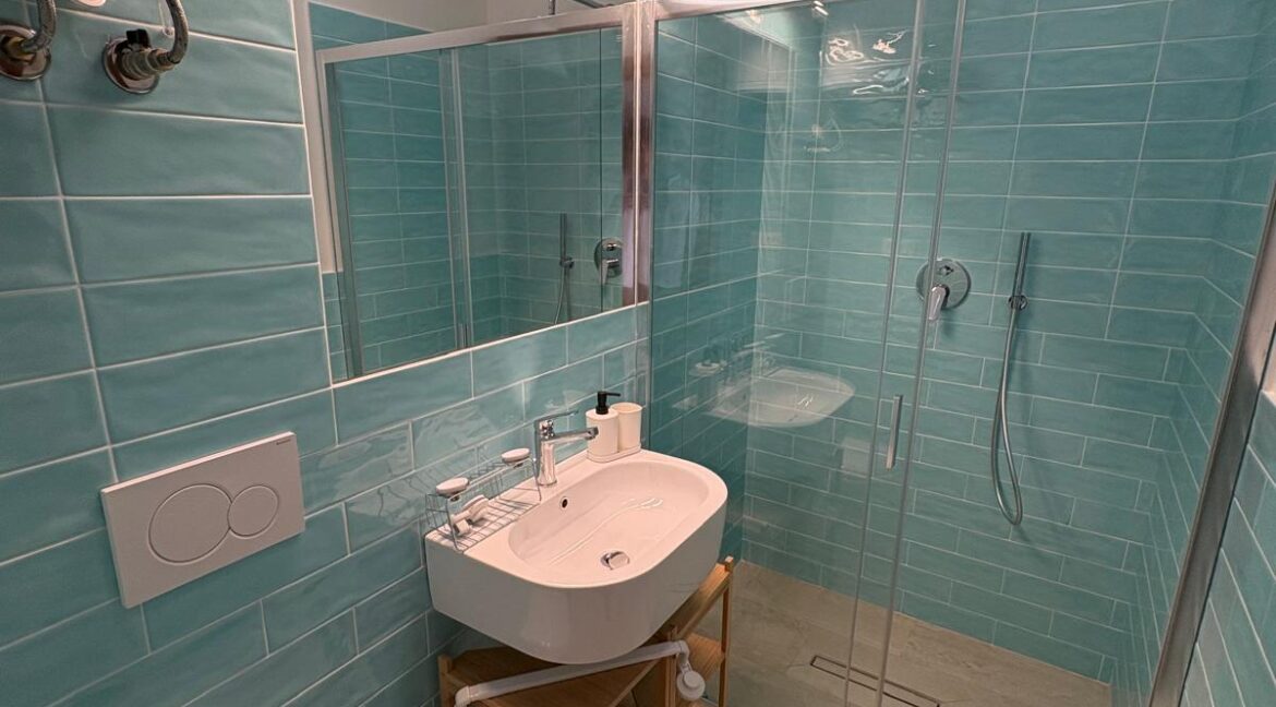 eec59dd0-9d40-45a6-8c2f-4d3a79e5bea5