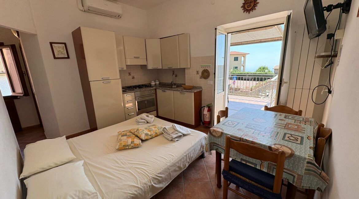 1bfc7738-edc0-4944-a33a-2be9f3421d7c