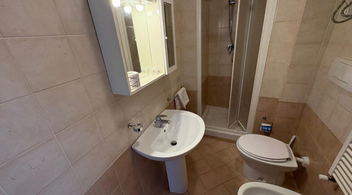 WhatsApp Image 2025-06-13 at 13.08.13 (19)