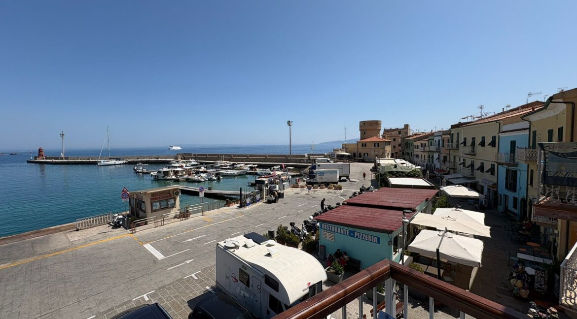 17d8a63f-895a-4f55-bd26-b94f18d4e0b9