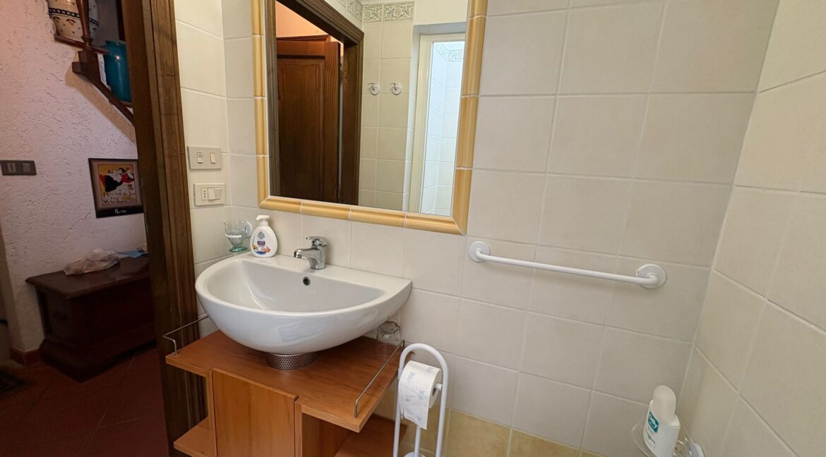 2cad53bd-1351-4142-9b23-f72e4f0d2ae8