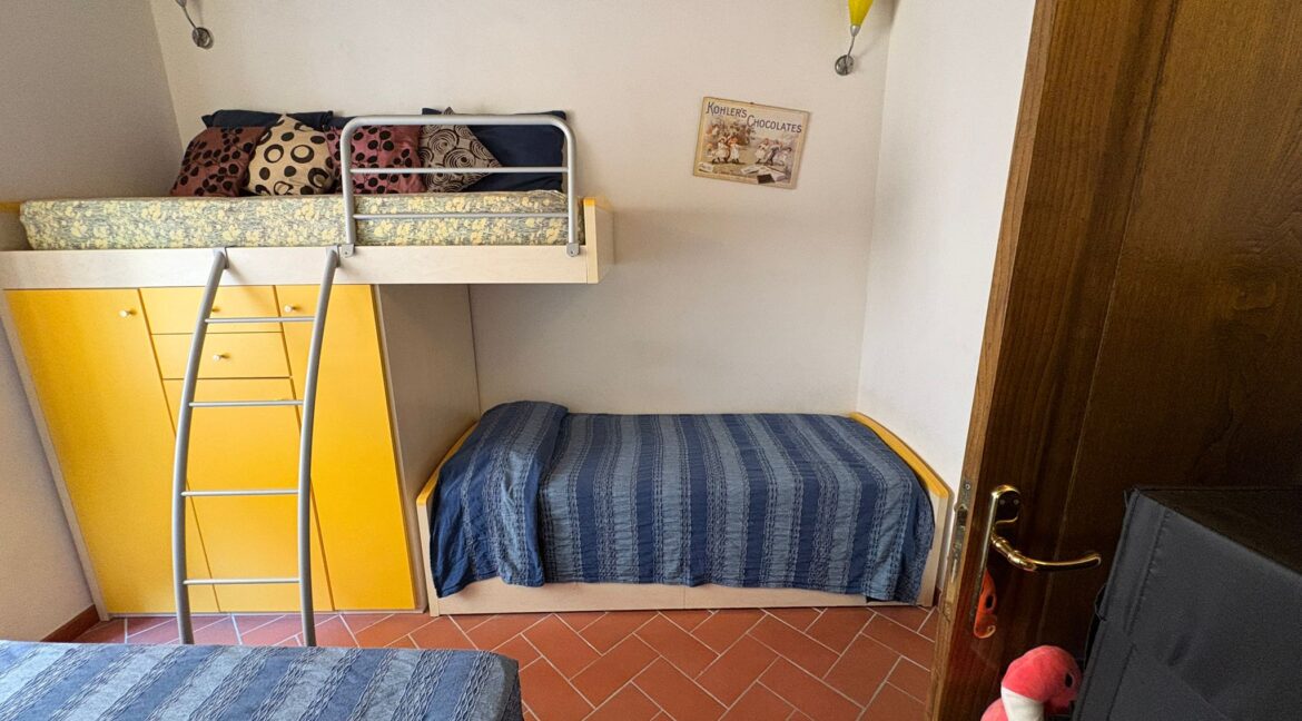 3872f406-4479-4bb9-9968-dd984f8109c4