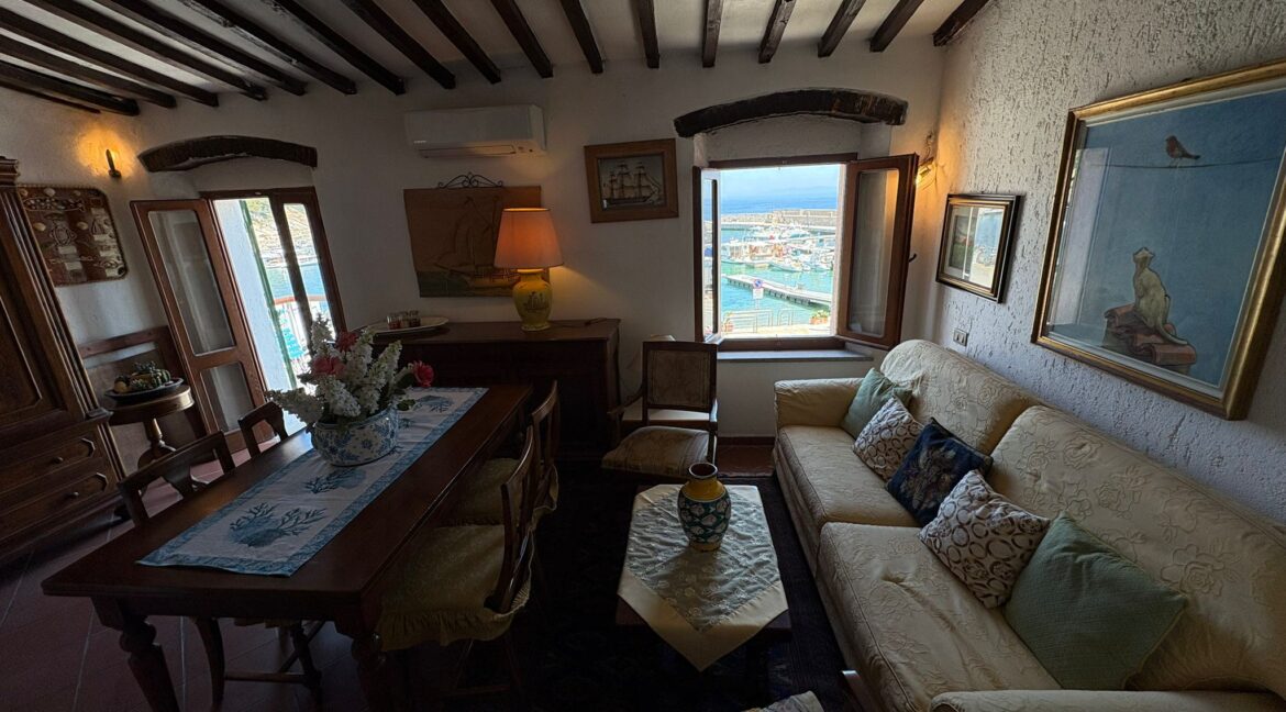 7142485f-10d5-46fd-8409-c746b45d82ff