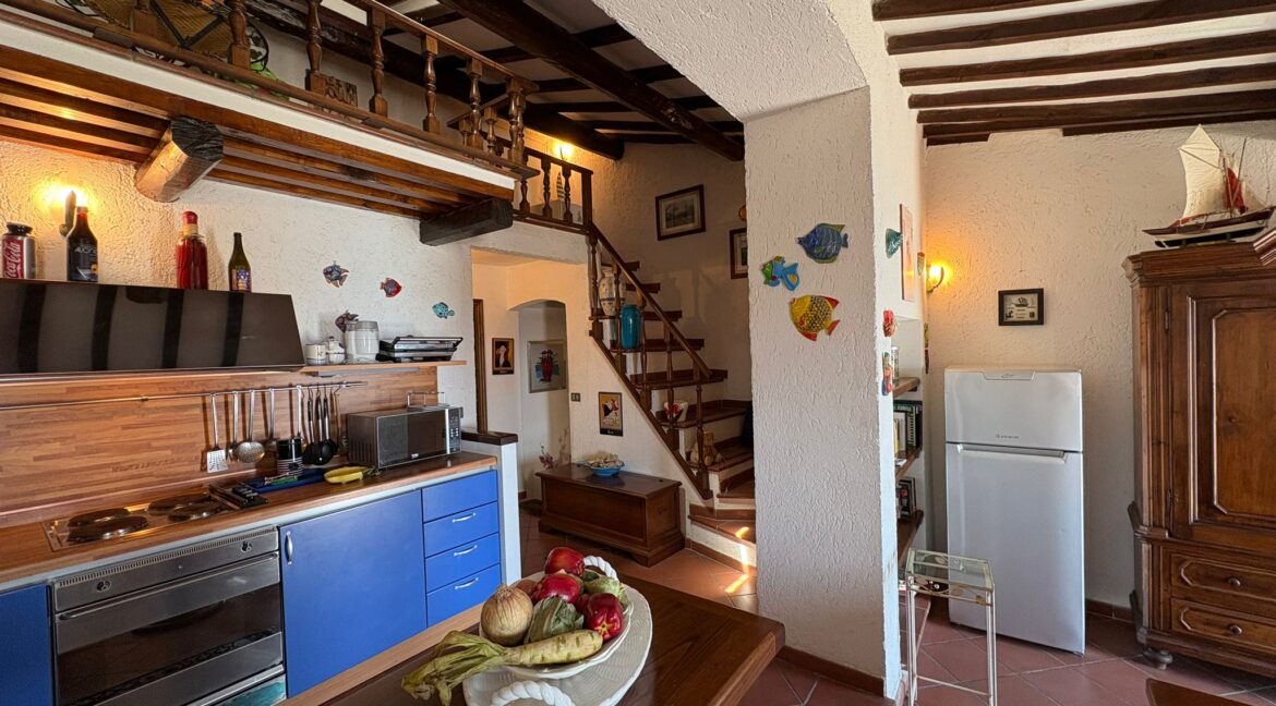 7e742253-54a1-4031-8557-0cf96928bca1