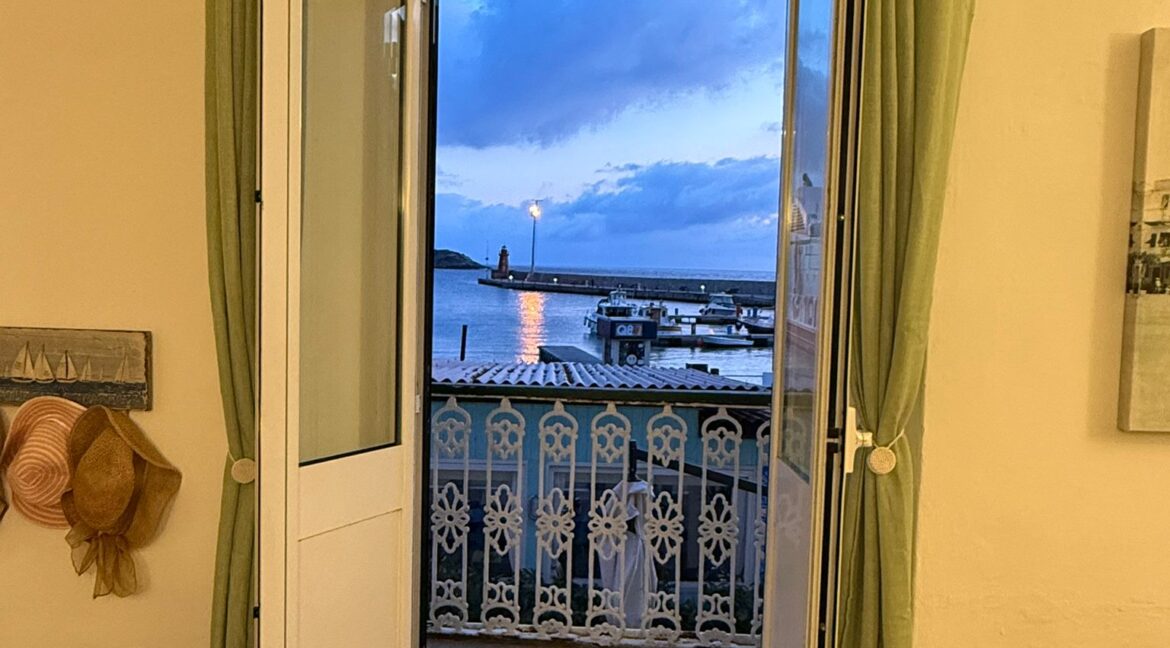 WhatsApp Image 2025-05-19 at 17.43.04